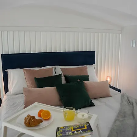 Holiday home Ficurinias House Home-parking-centro Storico *