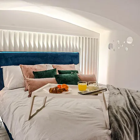Ficurinias House Home-parking-centro Storico * Catania